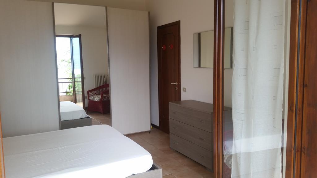 Appartamento Dellea Luino Exterior foto